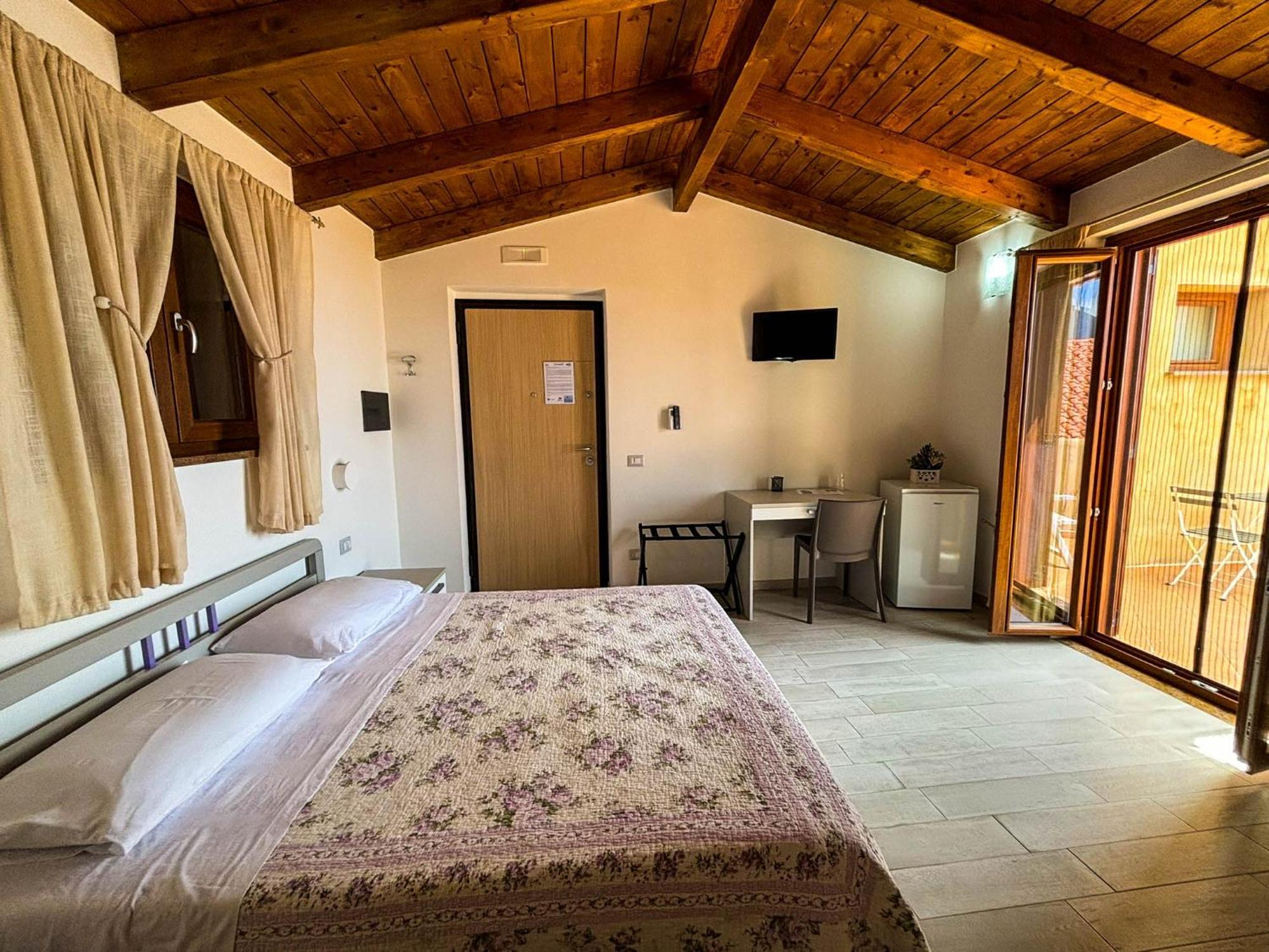 Tramonti D'Oro Bed & Breakfast Caprioli Dış mekan fotoğraf