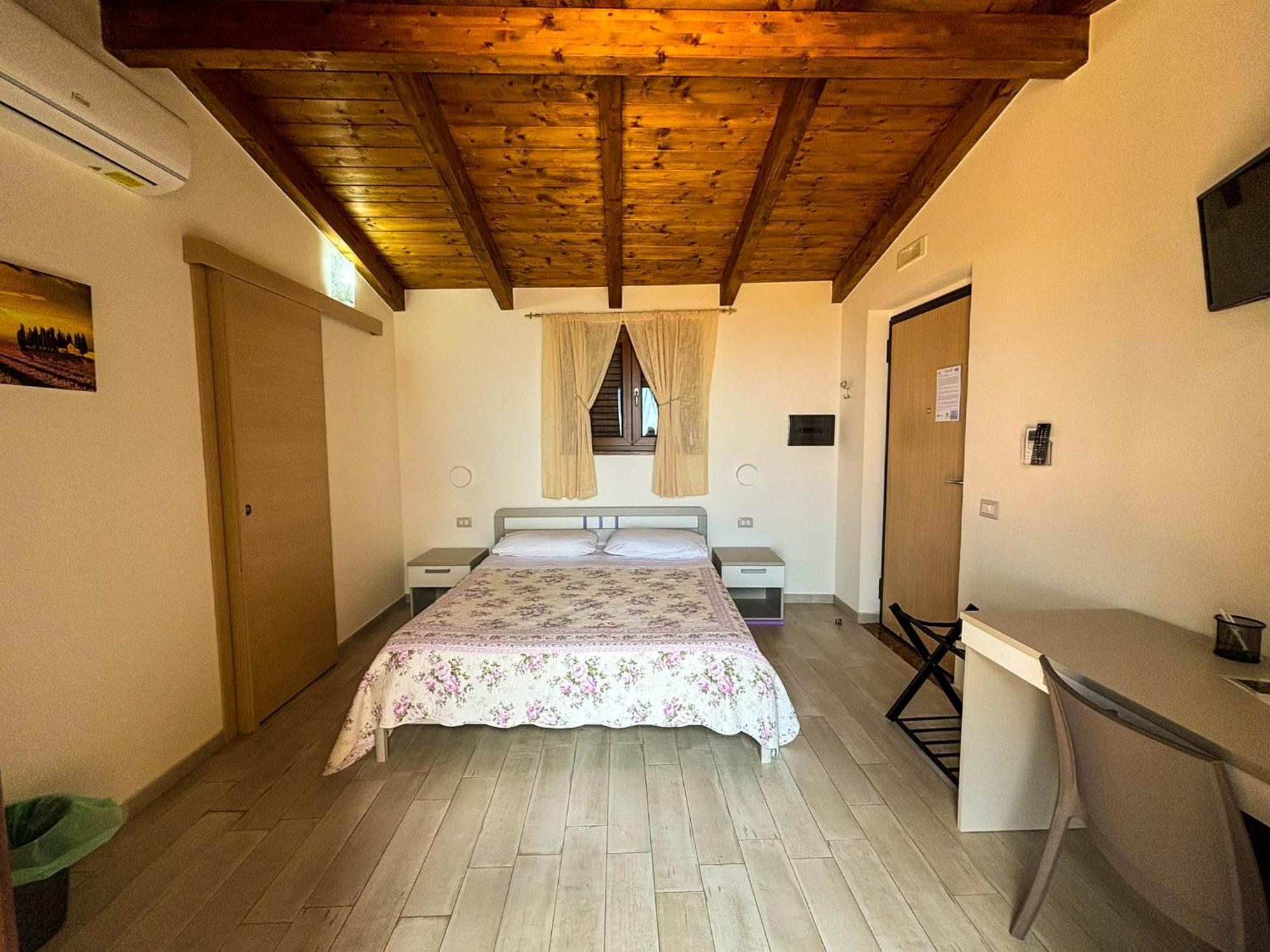 Tramonti D'Oro Bed & Breakfast Caprioli Dış mekan fotoğraf