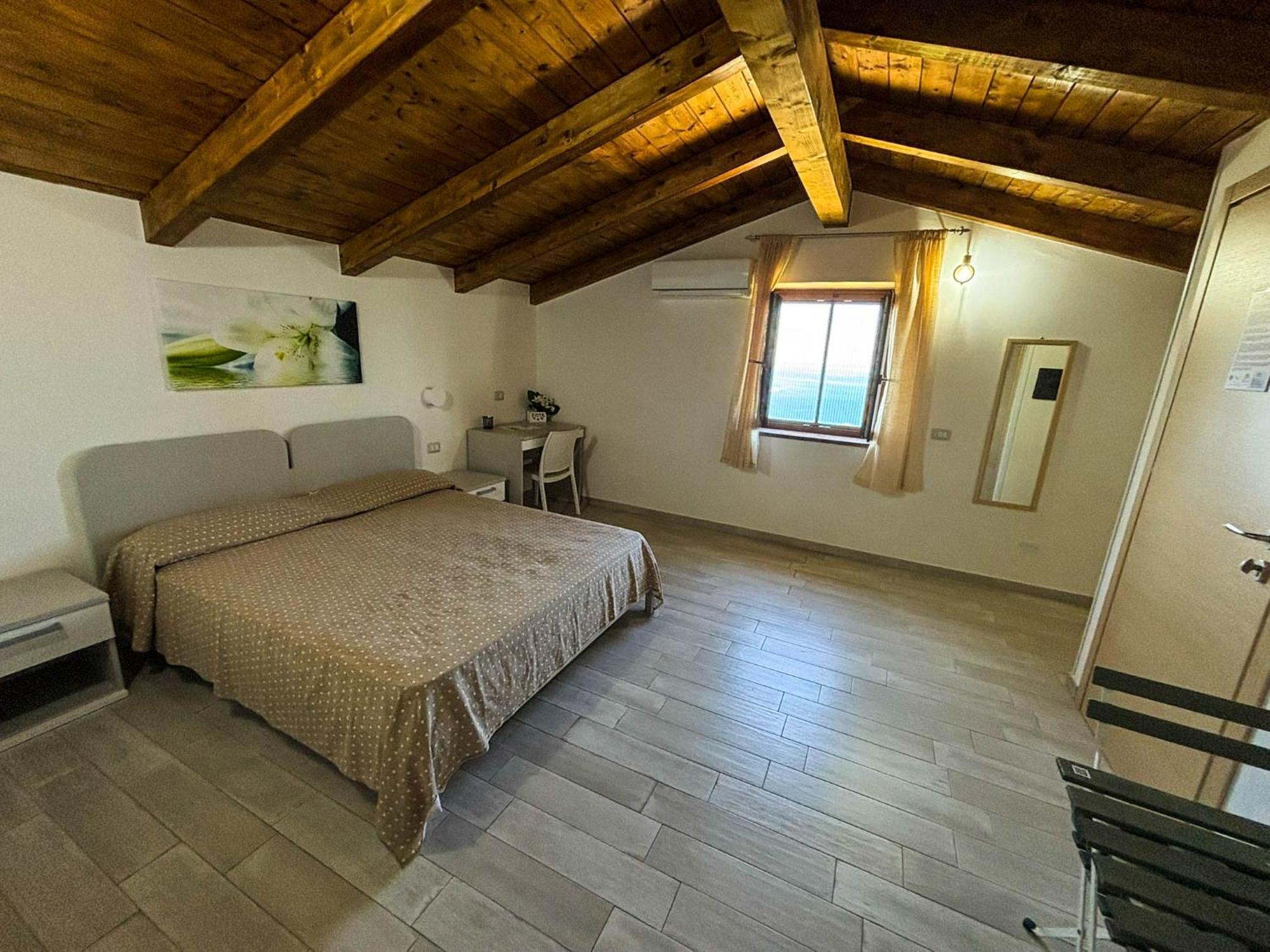 Tramonti D'Oro Bed & Breakfast Caprioli Dış mekan fotoğraf